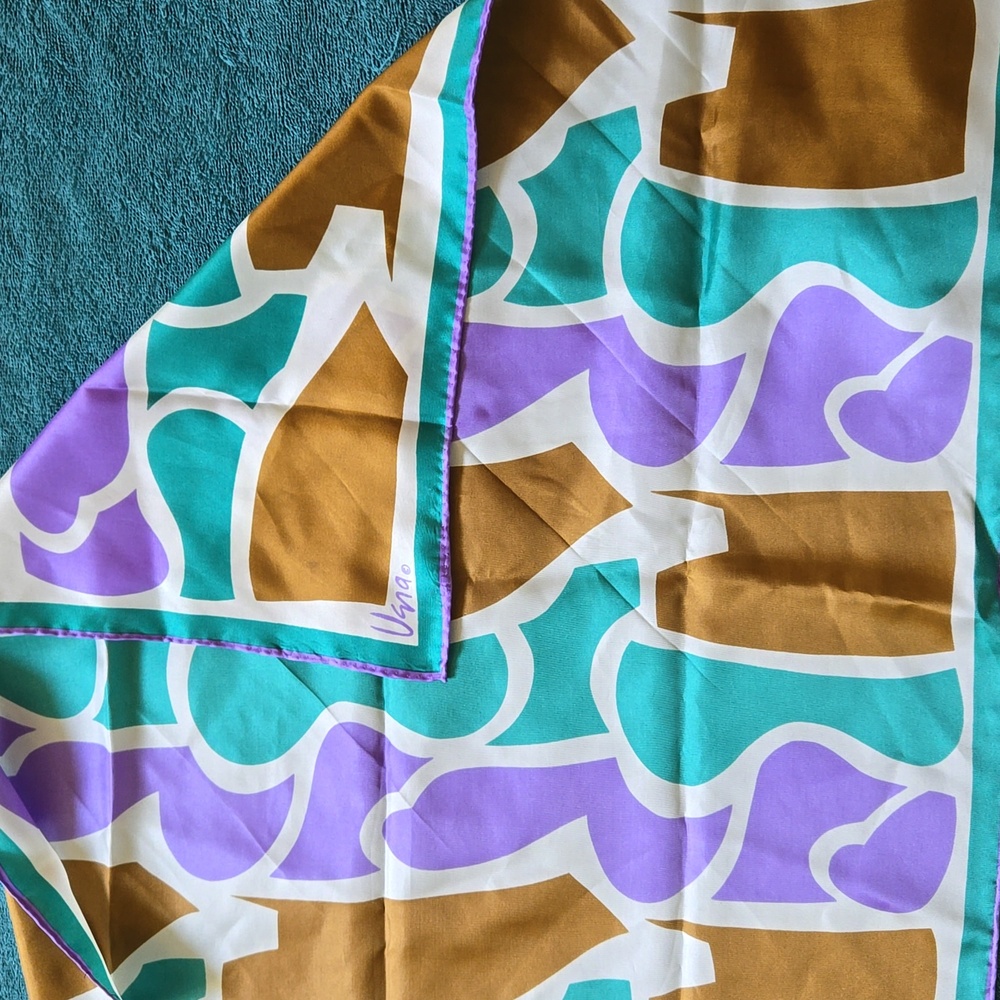 VERA Neumann Silk Scarf Teal,Lavender, Mocha,Cream Geometric EUC 24" (BIN 008)